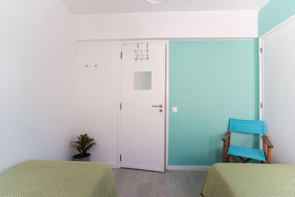 Lisbon Waves Surf Lodge อัลมาดา ภายนอก รูปภาพ