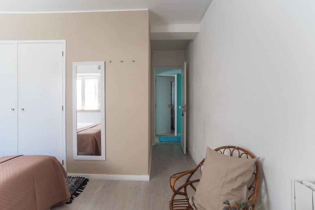 Lisbon Waves Surf Lodge อัลมาดา ภายนอก รูปภาพ