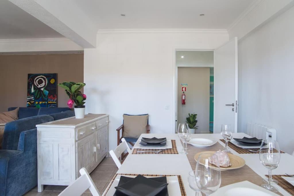 Lisbon Waves Surf Lodge อัลมาดา ภายนอก รูปภาพ